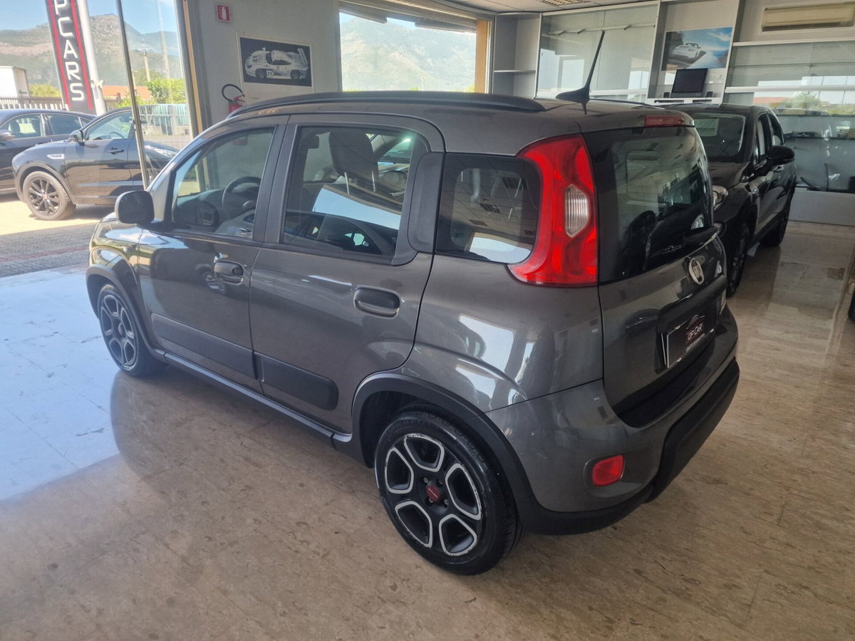 Fiat Panda 1.0 FireFly S&S Hybrid City Life (2)