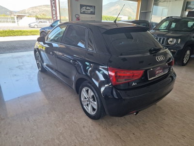Audi A1 Sportback 1.6 TDI Admired (2)
