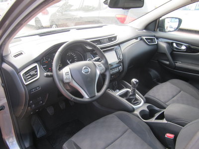 Nissan Qashqai 1.5 dCi N-Connecta (10)