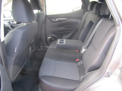 Nissan Qashqai 1.5 dCi N-Connecta (14)