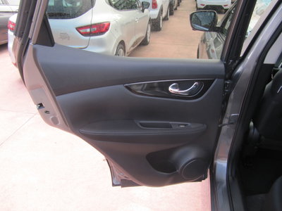 Nissan Qashqai 1.5 dCi N-Connecta (18)