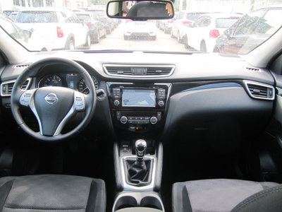 Nissan Qashqai 1.5 dCi N-Connecta (4)