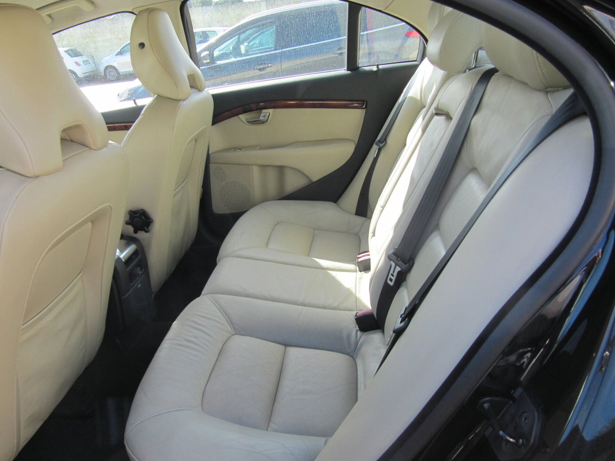 Volvo S80 2.4 D 163 CV Kinetic (12)