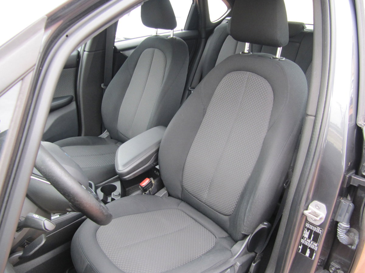 BMW Serie 2 Active Tourer 216d (12)