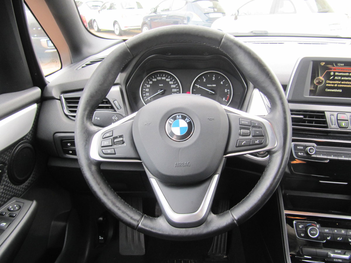 BMW Serie 2 Active Tourer 216d (6)