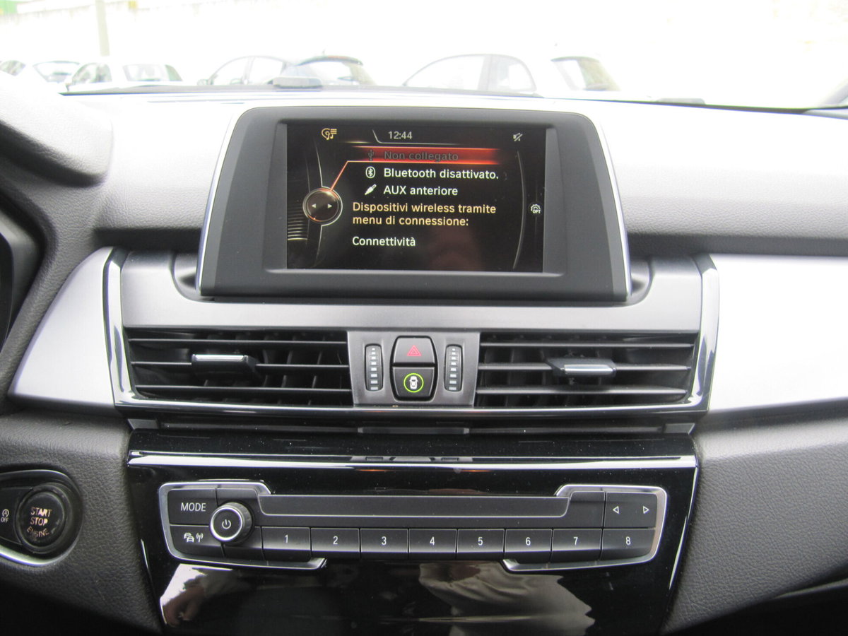 BMW Serie 2 Active Tourer 216d (9)