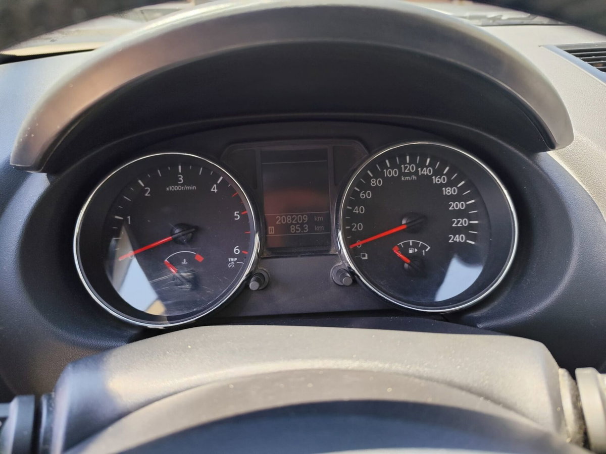 Nissan Qashqai 1.5 dCi DPF Tekna (11)