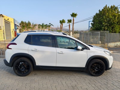 Peugeot 2008 100 Black Matt (6)