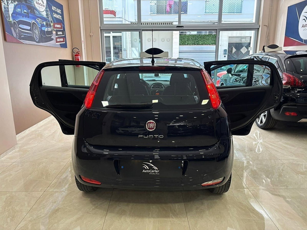 Fiat Punto 1.4 8V 5 porte Natural Power Street (17)