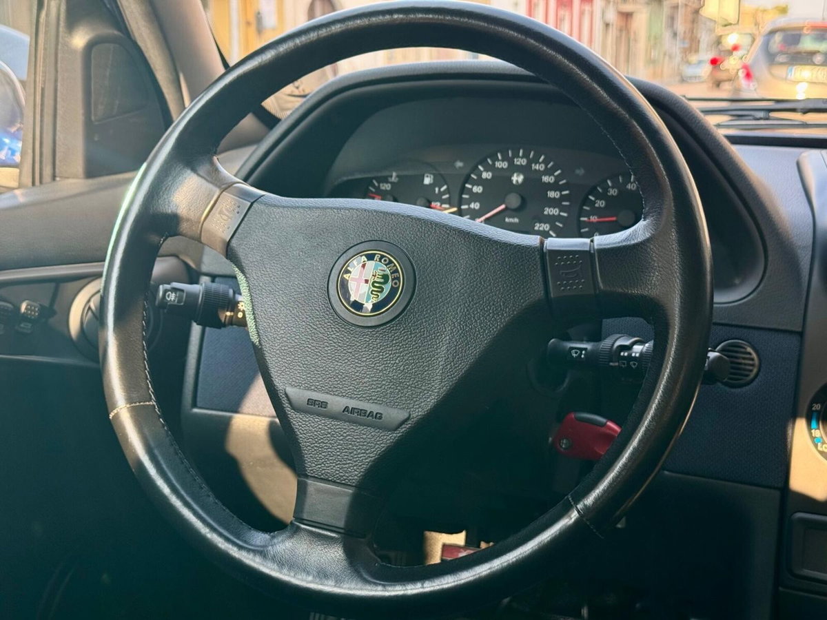 Alfa Romeo 146 1.4i 16V Twin Spark cat Junior (14)