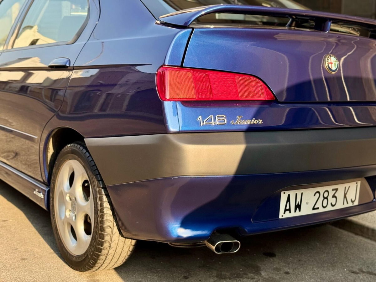 Alfa Romeo 146 1.4i 16V Twin Spark cat Junior (2)