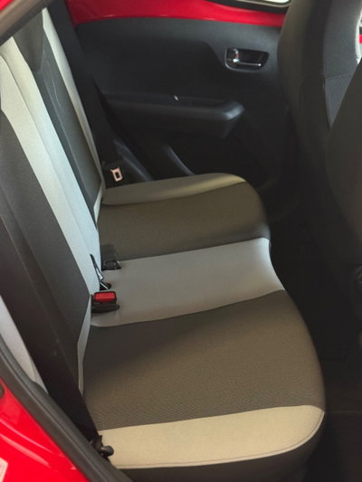 Toyota Aygo 1.0 VVT-i 69 CV 5 porte x-cool (10)