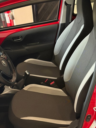 Toyota Aygo 1.0 VVT-i 69 CV 5 porte x-cool (11)