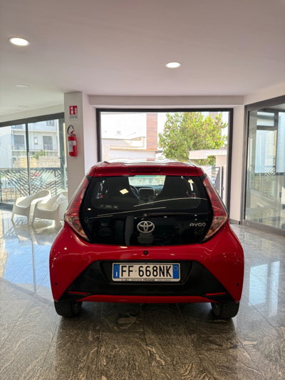 Toyota Aygo 1.0 VVT-i 69 CV 5 porte x-cool (4)