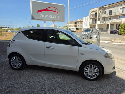 Lancia Ypsilon 1.2 69 CV 5 porte Silver (8)
