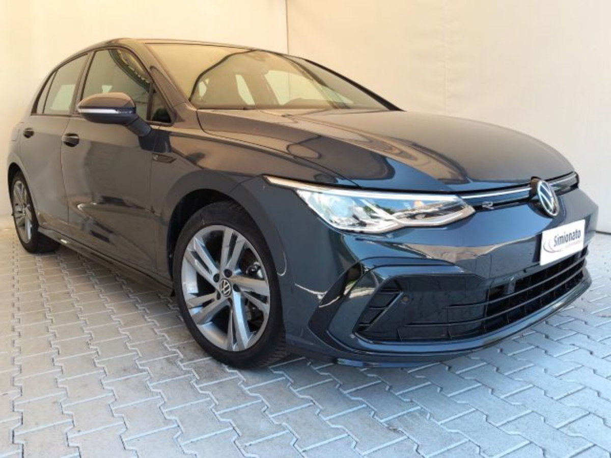 Volkswagen Golf 1.5 eTSI 130 CV EVO ACT DSG R-Line (3)