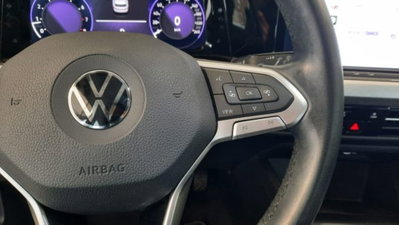 Volkswagen Golf 1.0 TSI 115 CV 5p. Trendline BlueMotion Technology (15)