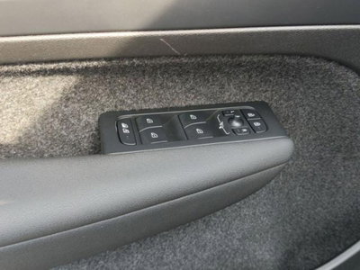 Volvo XC40 B3 automatico Core (15)