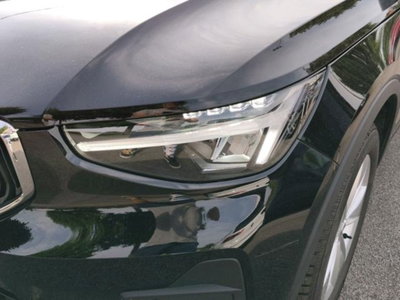 Volvo XC40 B3 automatico Core (8)