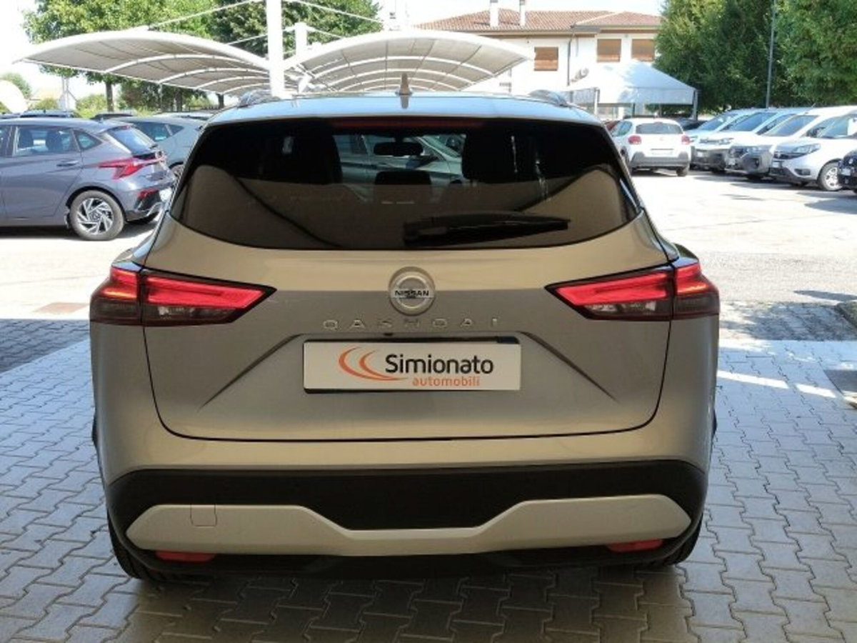 Nissan Qashqai 1.3 mhev Tekna 4wd 158cv xtronic (5)