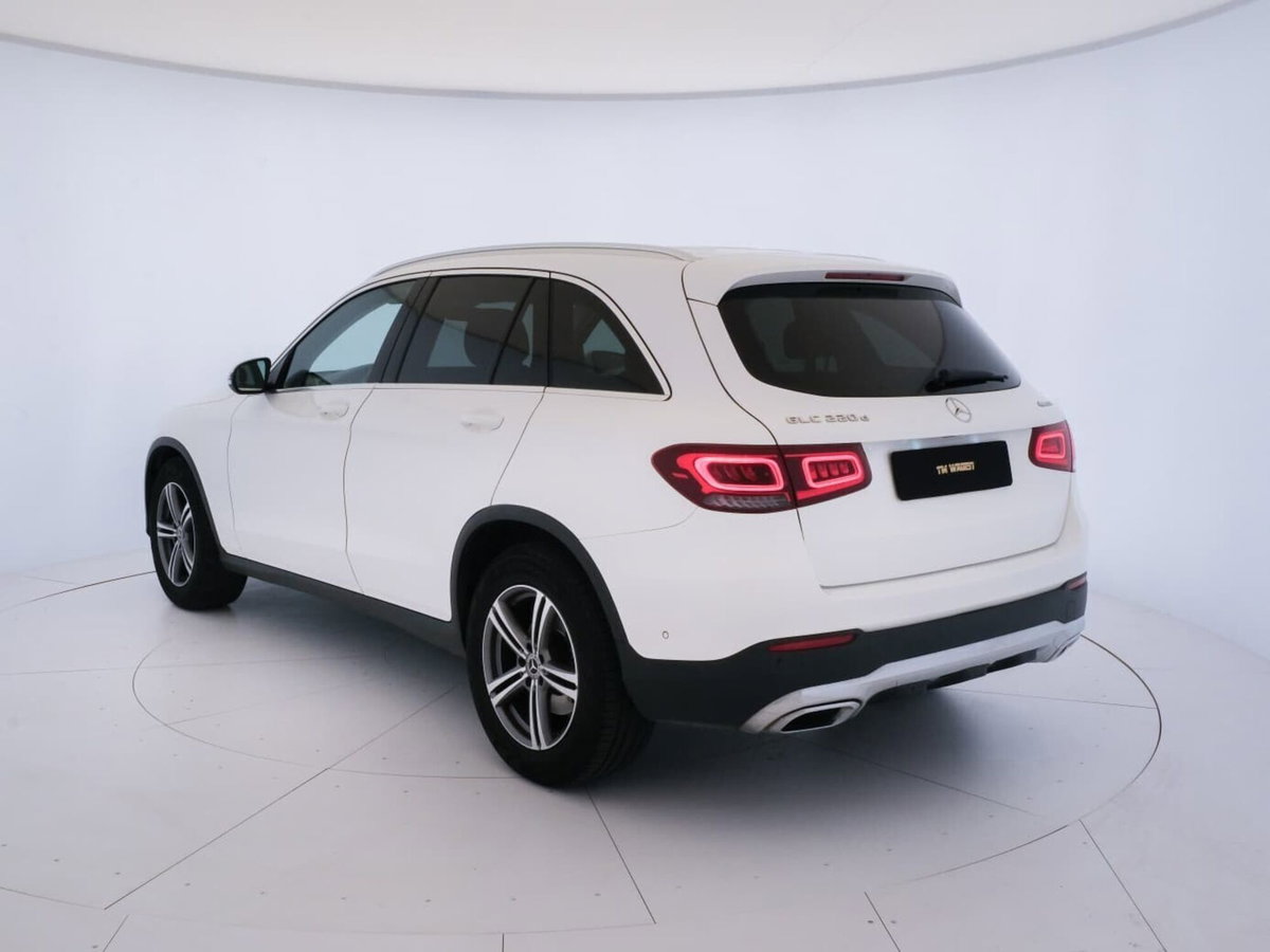 Mercedes-Benz GLC SUV 220 d 4Matic Premium (7)