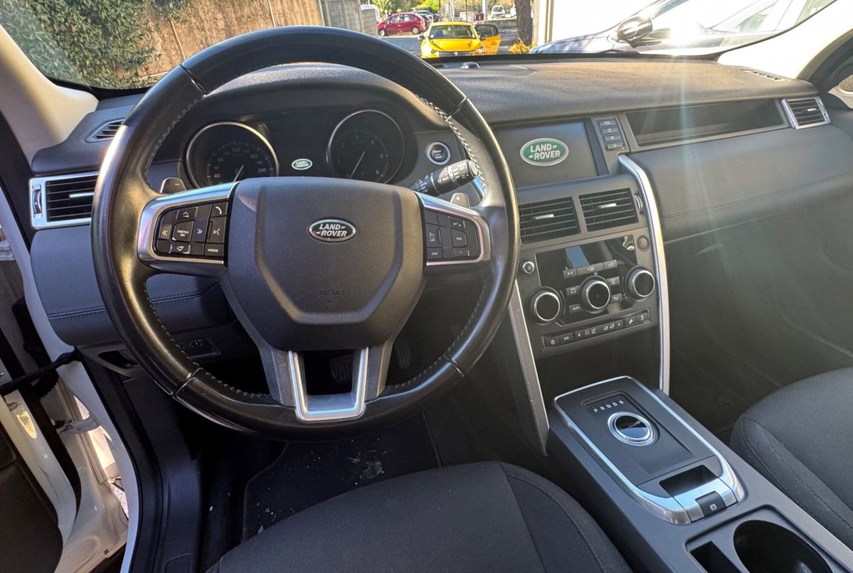 Land Rover Discovery Sport 2.0 TD4 150 CV HSE Luxury (17)