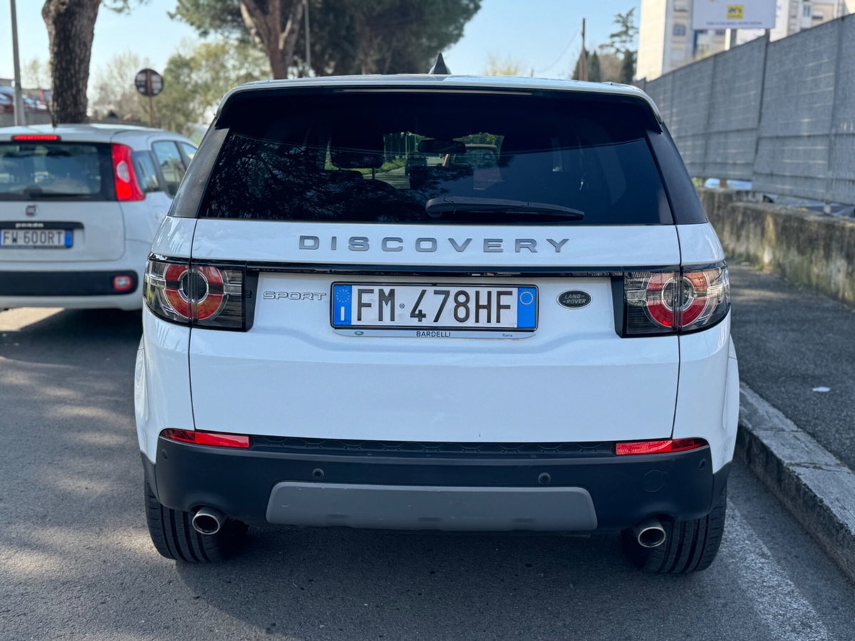 Land Rover Discovery Sport 2.0 TD4 150 CV HSE Luxury (5)
