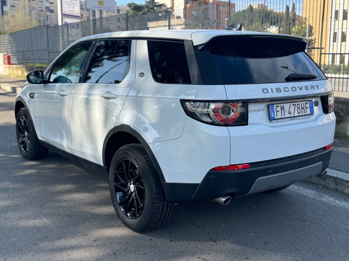 Land Rover Discovery Sport 2.0 TD4 150 CV HSE Luxury (6)