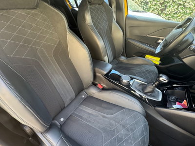 Peugeot 208 PureTech 100 Stop&Start 5 porte GT (14)