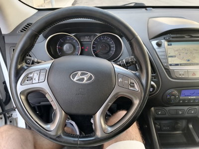 Hyundai ix35 1.7 CRDi 2WD Xpossible (13)