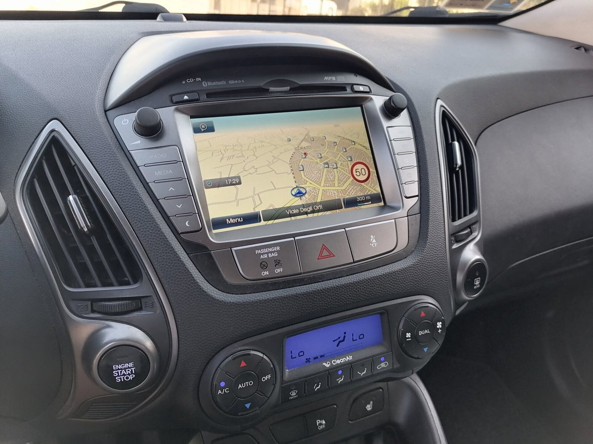Hyundai ix35 1.7 CRDi 2WD Xpossible (20)