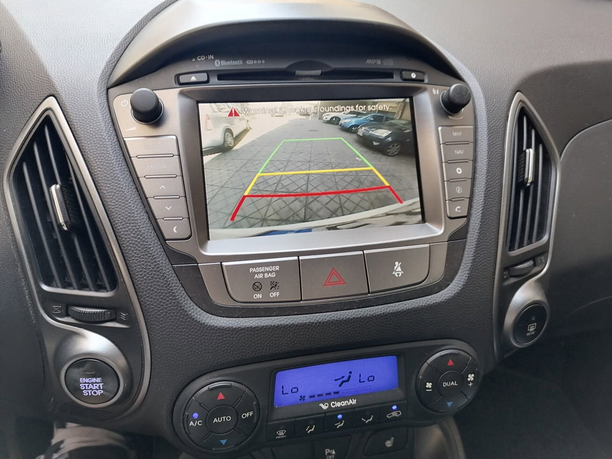 Hyundai ix35 1.7 CRDi 2WD Xpossible (9)
