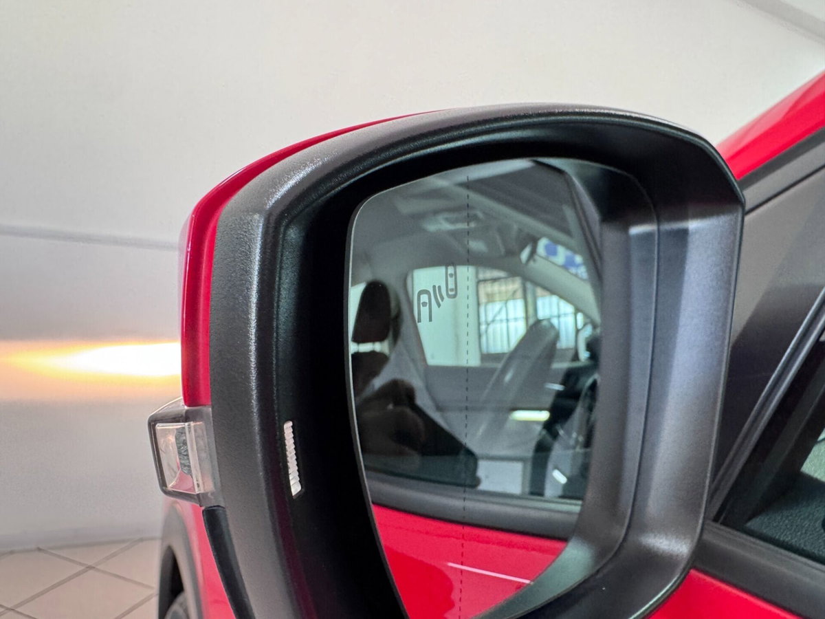 Volkswagen T-Cross 1.0 TSI Style BMT (14)