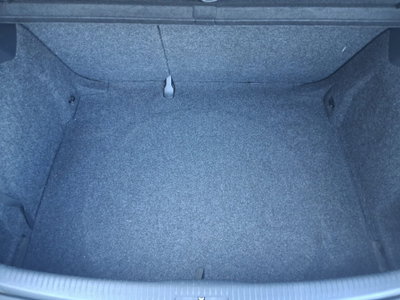 Volkswagen Golf 1.6 TDI DPF 5p. Highline (14)