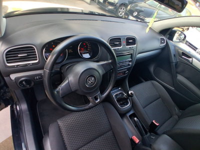 Volkswagen Golf 1.6 TDI DPF 5p. Highline (19)