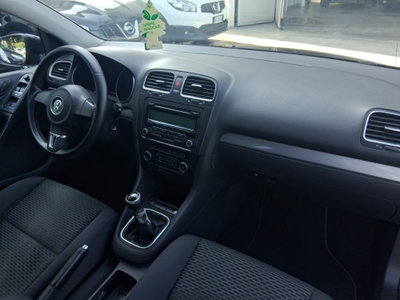 Volkswagen Golf 1.6 TDI DPF 5p. Highline (7)