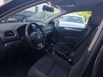 Volkswagen Golf 1.6 TDI DPF 5p. Highline (9)