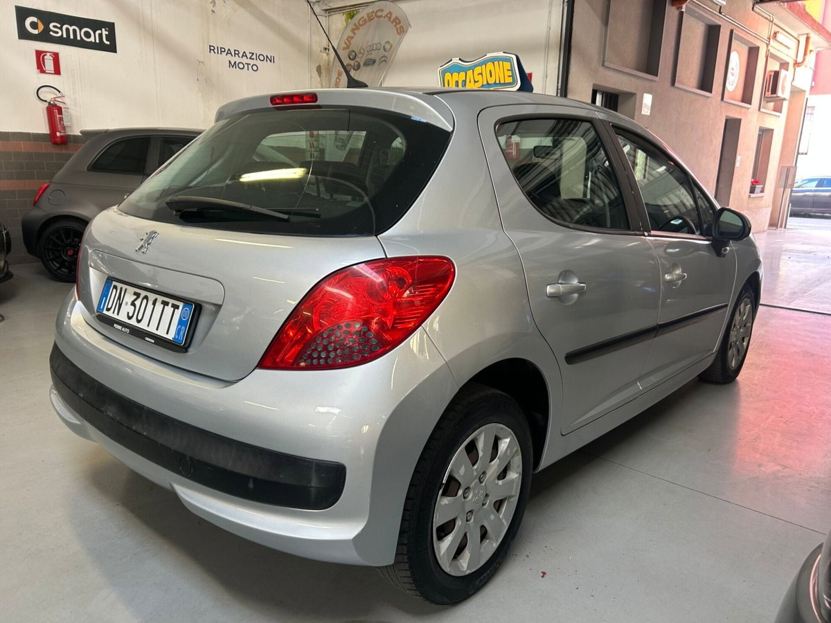 Peugeot 207 VTi 95CV 5p. XS Easy (3)
