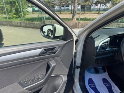 Volkswagen T-Roc 1.0 TSI Life (7)