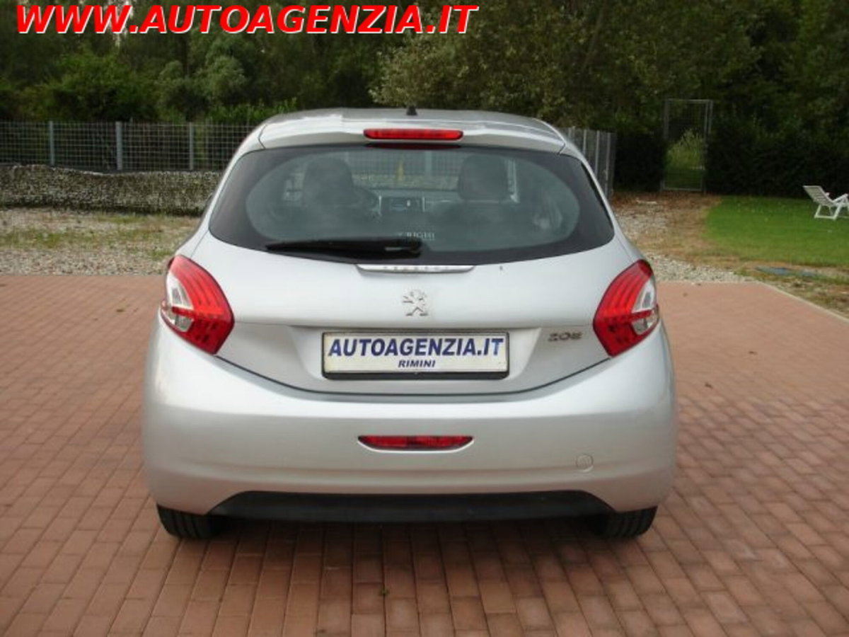 Peugeot 208 VTi 82 CV 5 porte Active (7)