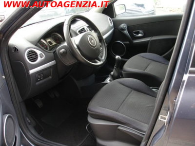 Renault Clio 1.2 16V 5 porte Confort (11)