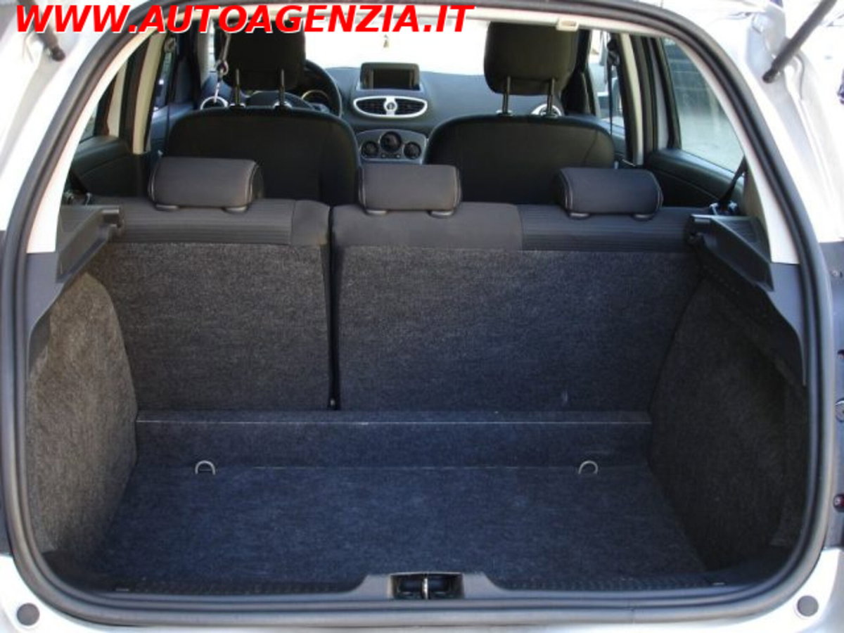 Renault Clio 1.5 dCi 75CV 5 porte Dynamique (13)