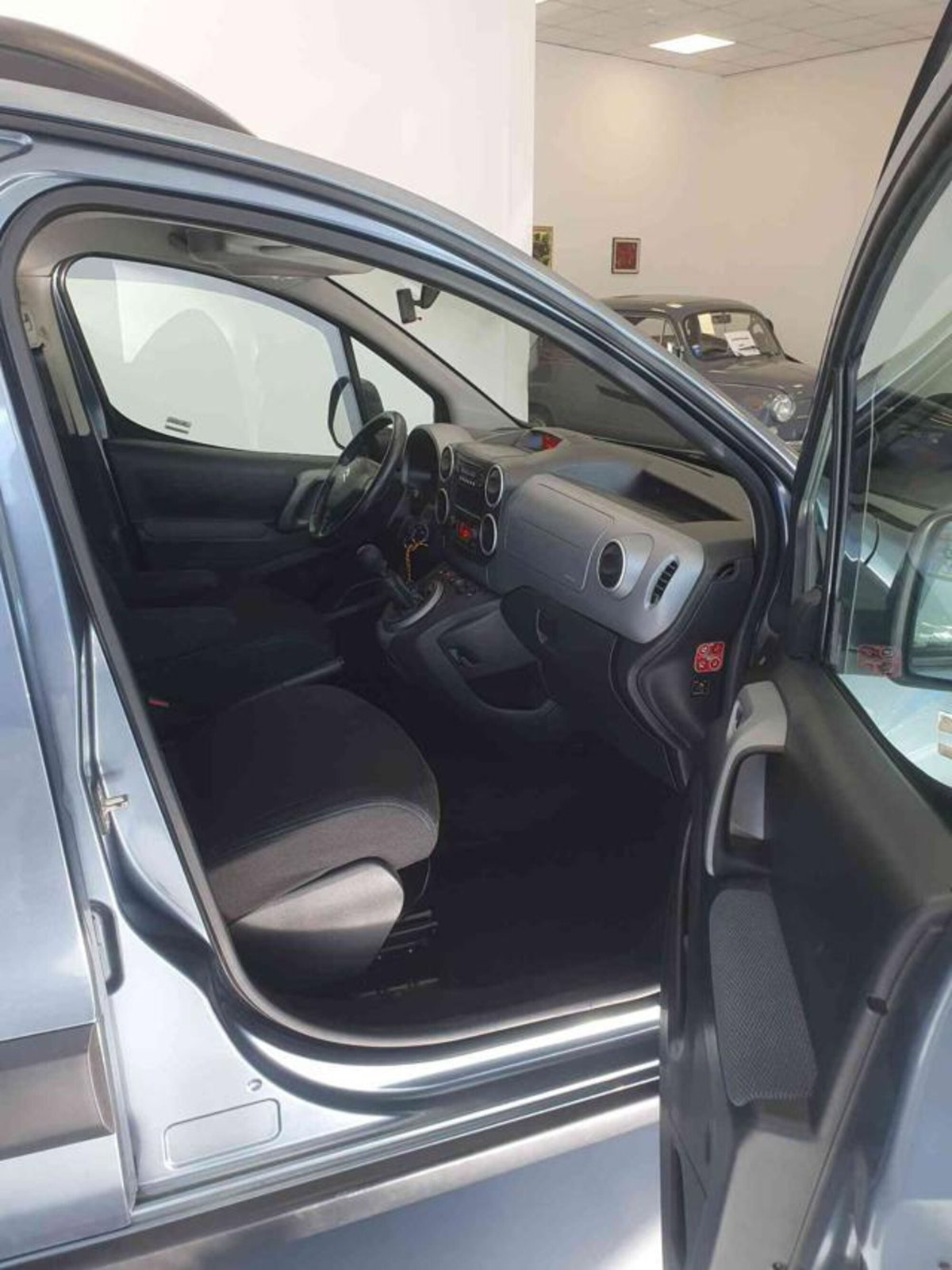 Citroen Berlingo 1.6 8V HDi 110CV FAP Multispace (7)