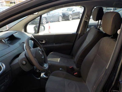 Renault Modus 1.2 16V Dynamique (3)