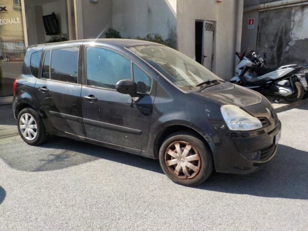 Renault Modus 1.2 16V Dynamique (6)