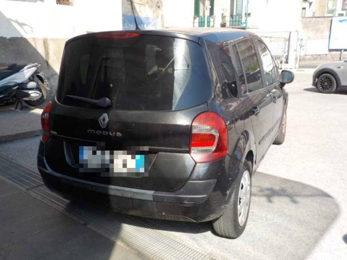 Renault Modus 1.2 16V Dynamique (7)