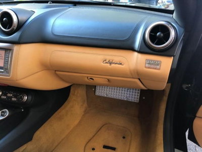 Ferrari California Spider California DCT (11)