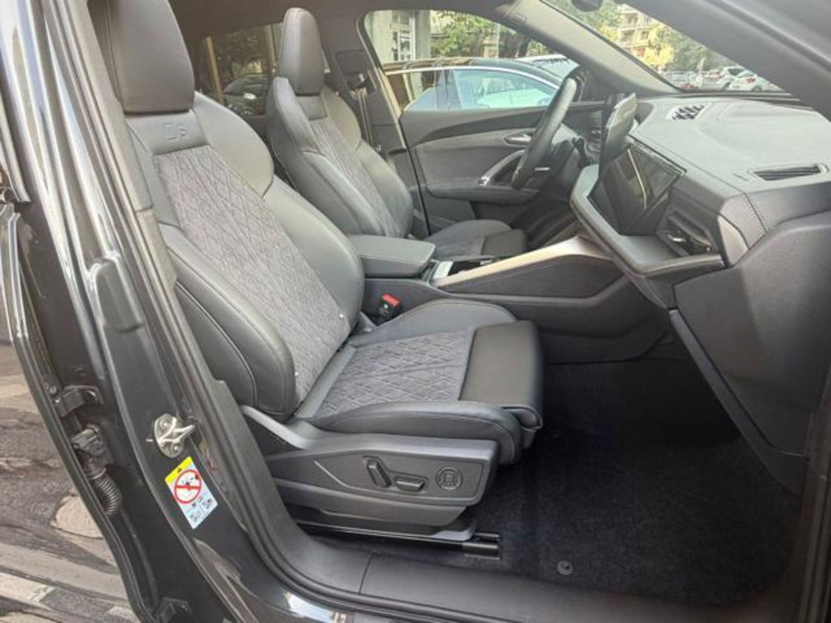 Audi Q5 Sportback 2.0 tdi mhev+ Launch Edition S line quattro 204cv s-tronic (17)