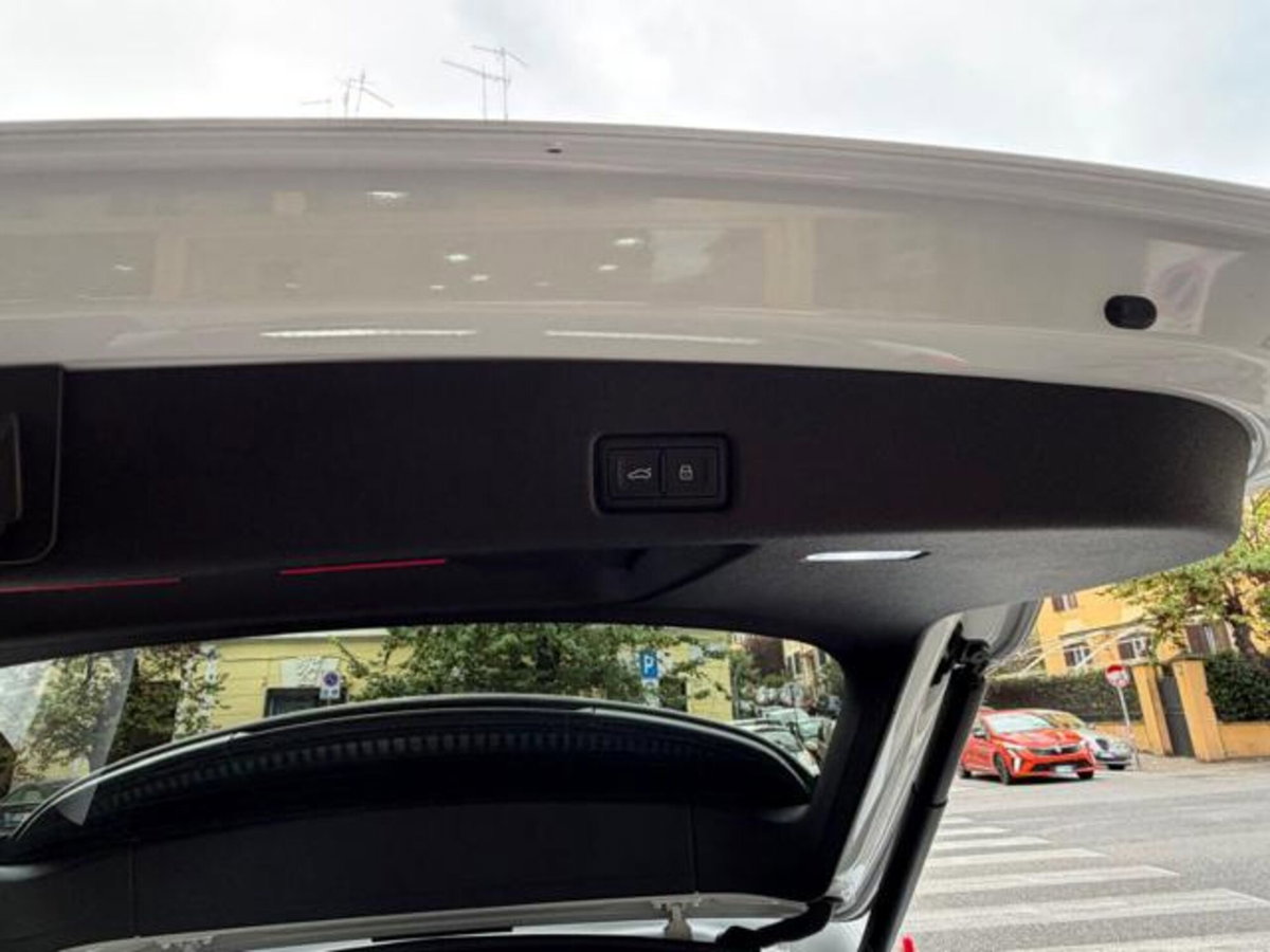 Audi Q5 2.0 tdi mhev+ S line edition quattro 204cv s-tronic (14)