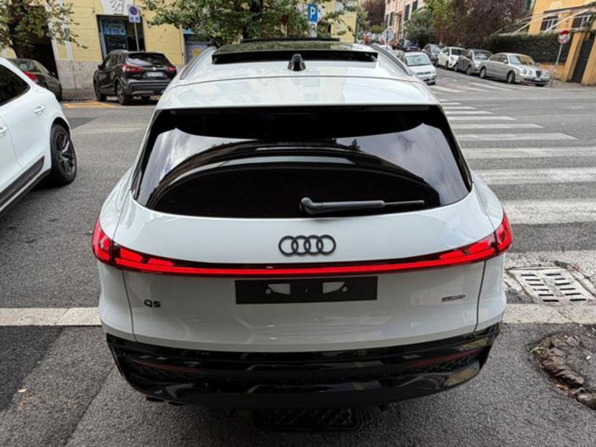 Audi Q5 2.0 tdi mhev+ S line edition quattro 204cv s-tronic (4)